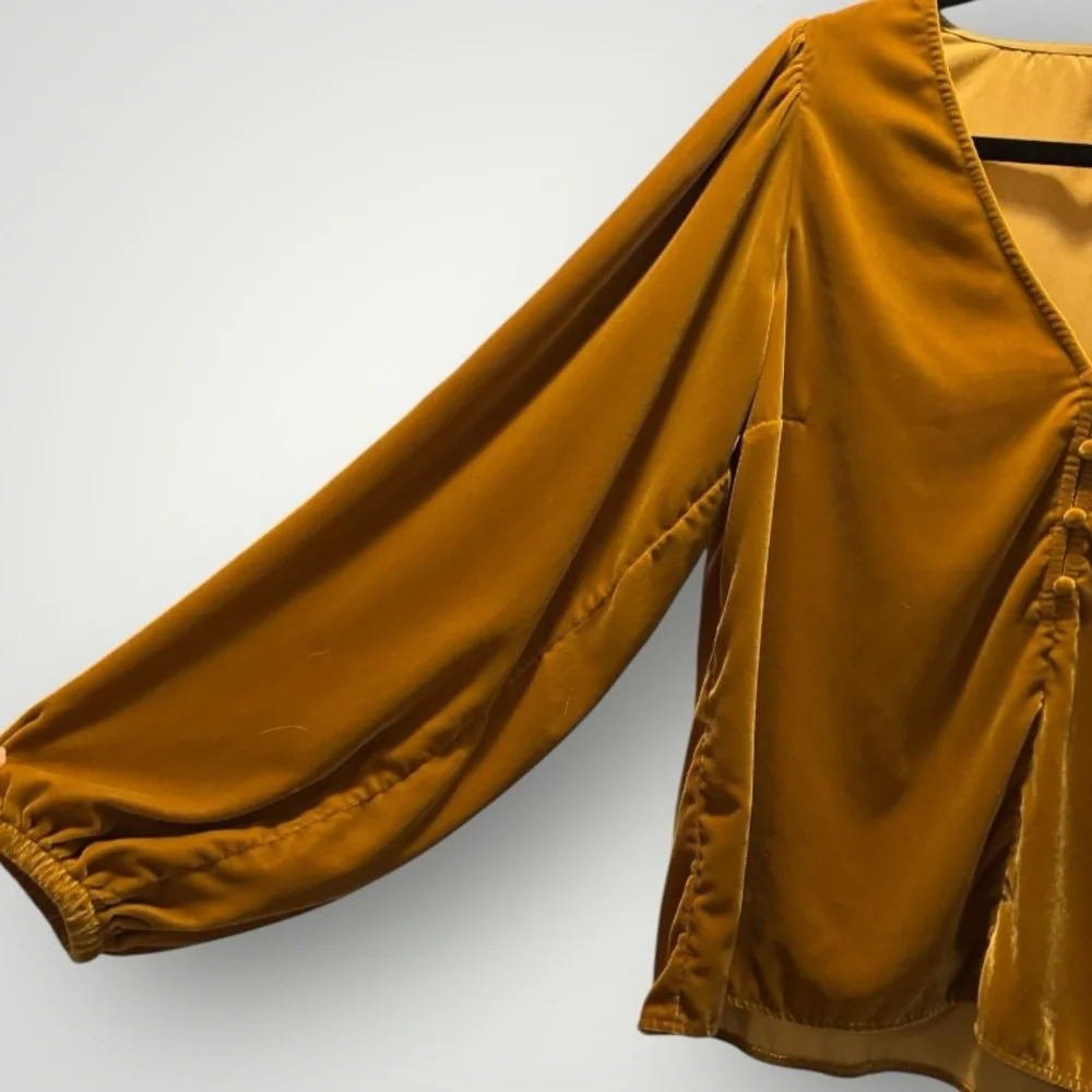 Old Navy Mustard Gold Romantic Velvet V-Neck Top Long Puff Sleeves Size M Tall